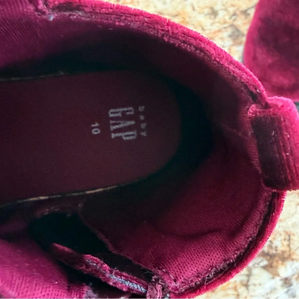 NEW GAP Kids Burgundy Velvet Ankle Boots Booties Girls Size 10 Side ZipNEW NOBOX